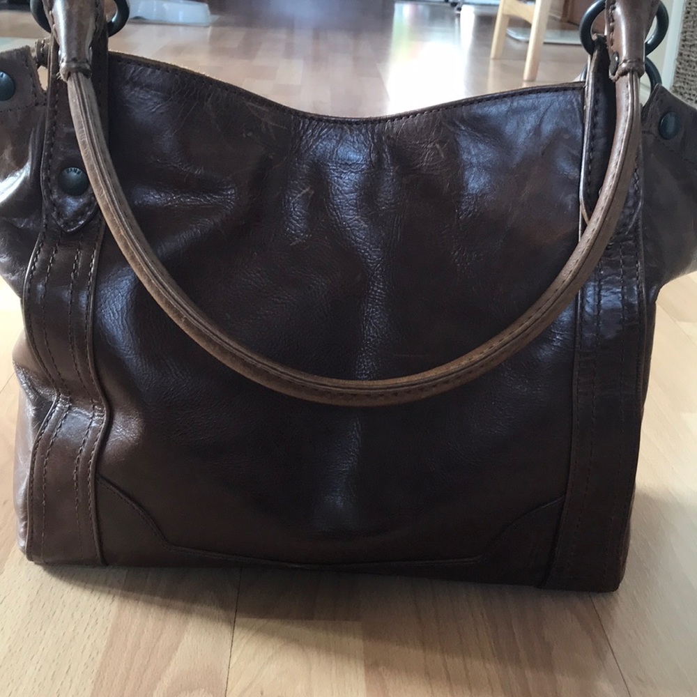Frye shoulder bag.